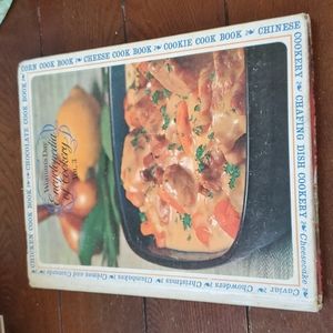Vintage 1966 cookbook woman's day Encyclopedia of cookery vol. 3